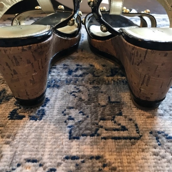 DEXTER: Fun and Spunky Gold Stud and Cork Wedge - Picture 2 of 8